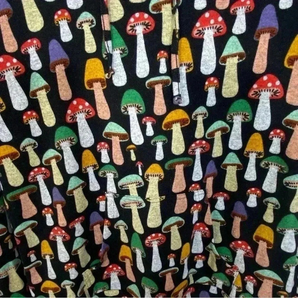 La soul Mushroom fungi whimsical long sleeve oversized hoodie mushroom - Picture 5 of 5